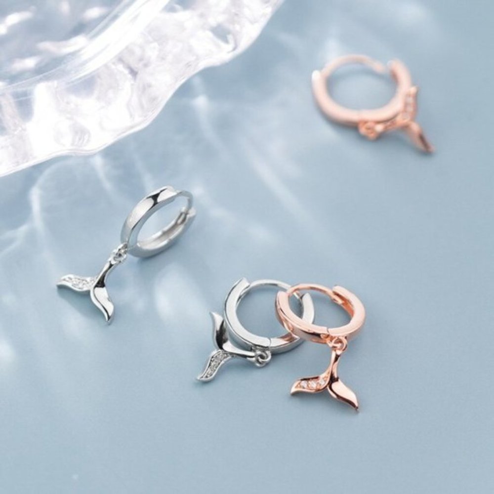 NEW 925 Sterling Silver Mermaid Tail Hoop earring - Picture 2 of 2